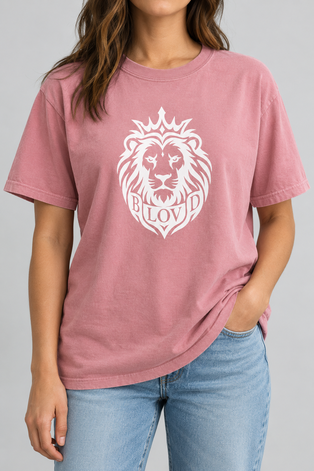 Beloved Lion — Garment-Dyed — Blossom — True White 9.5-inch front Lion